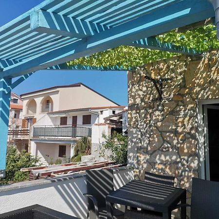Apartmani Omišalj Esterno foto