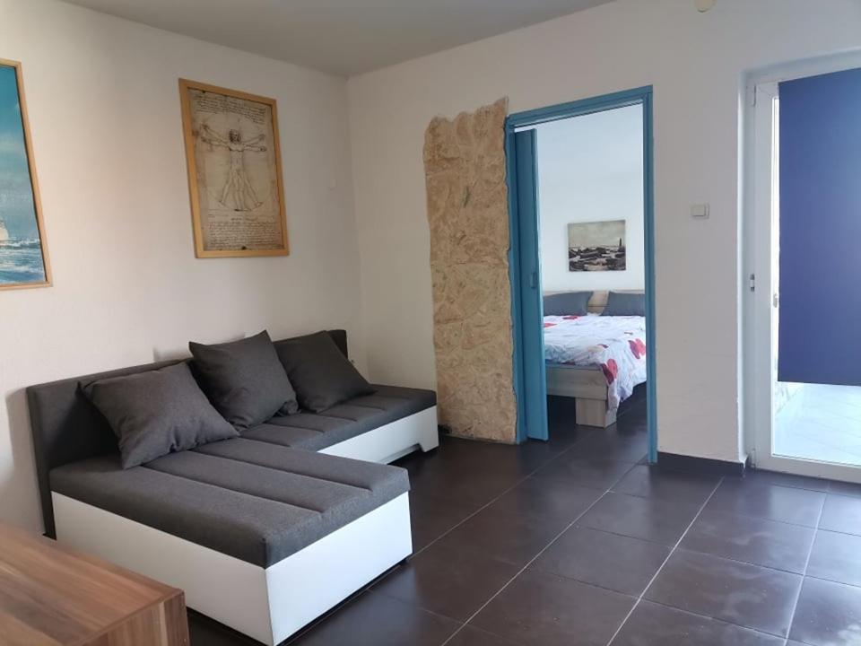 Apartmani Omišalj Esterno foto