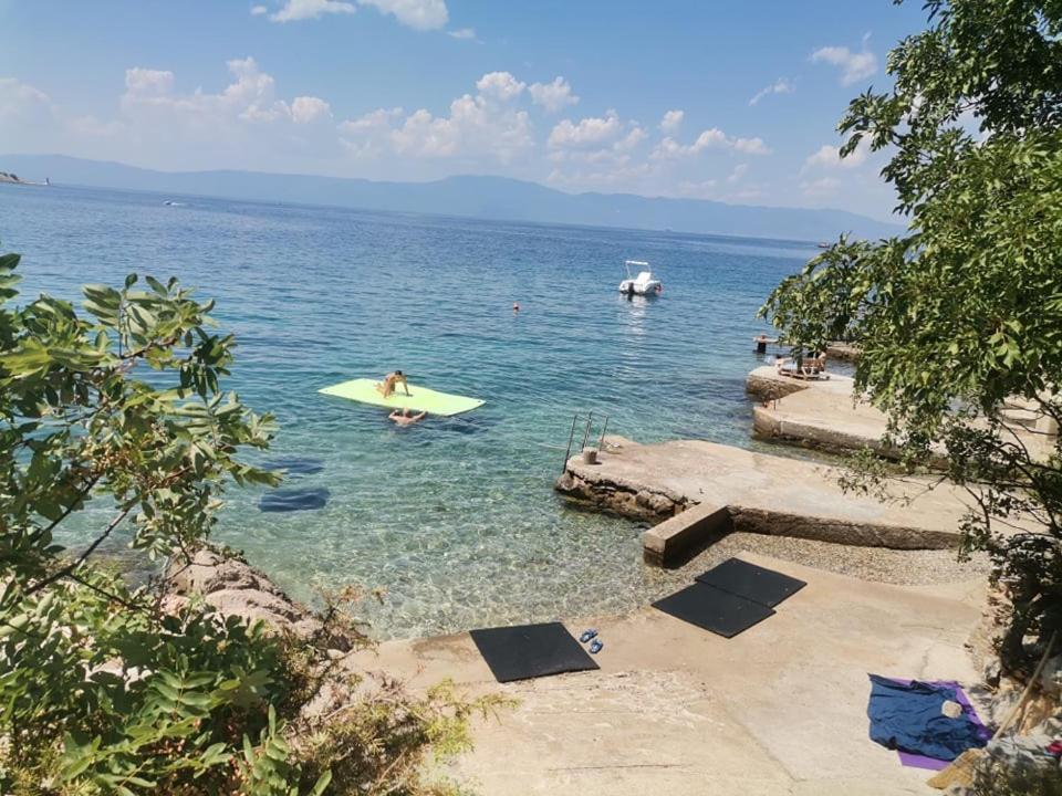 Apartmani Omišalj Esterno foto