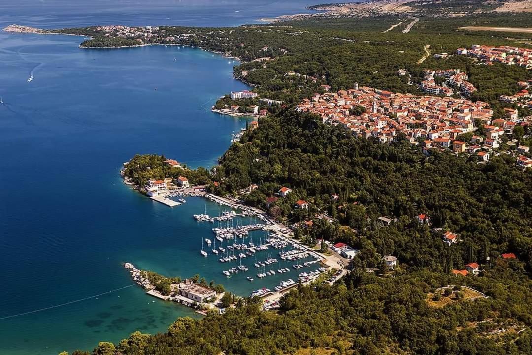 Apartmani Omišalj Esterno foto