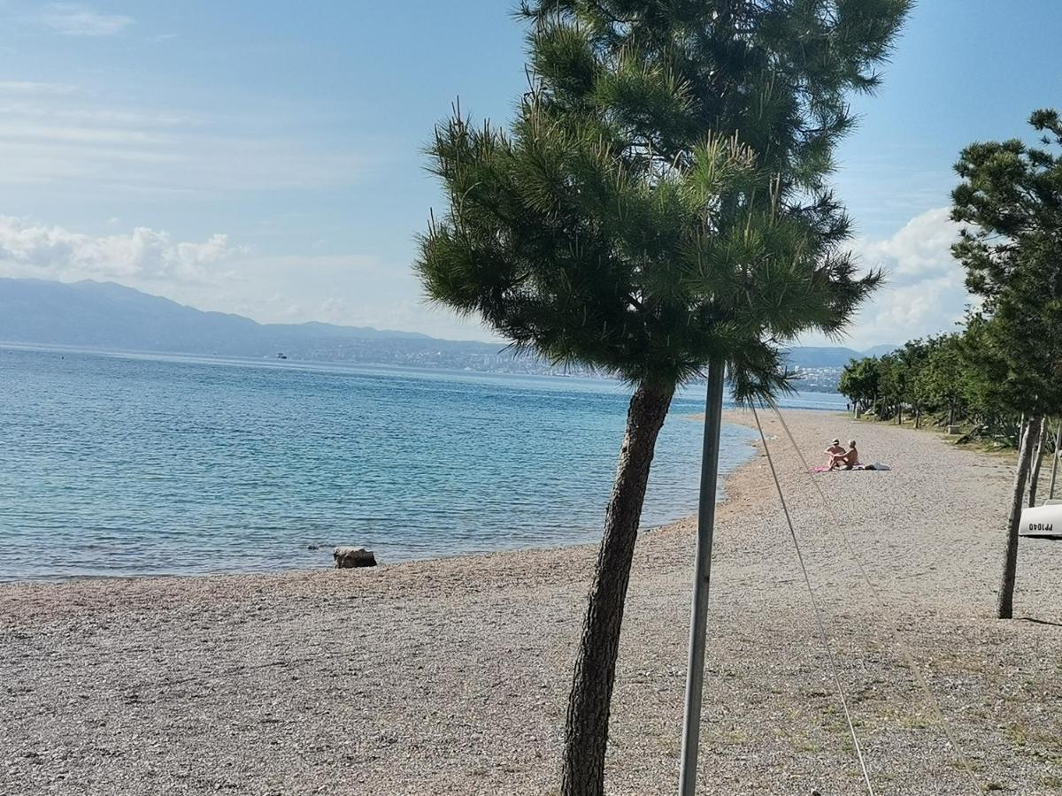 Apartmani Omišalj Esterno foto