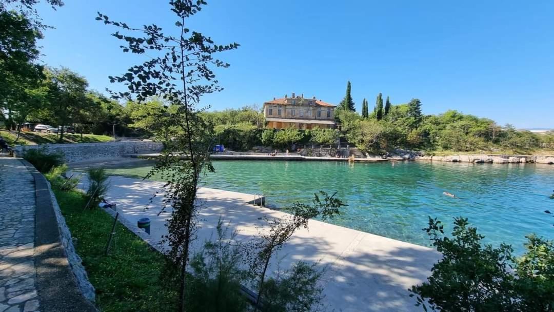 Apartmani Omišalj Esterno foto